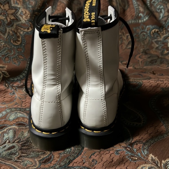 Dr Martin's White Leather Lace Up Boots - Picture 3 of 8